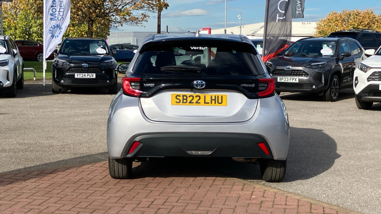 Toyota Yaris 1.5 Hybrid Design 5dr CVT Hybrid Hatchback